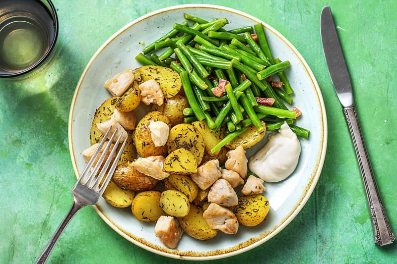 Poulet, pommes de terre au thym et mayonnaise au citron
