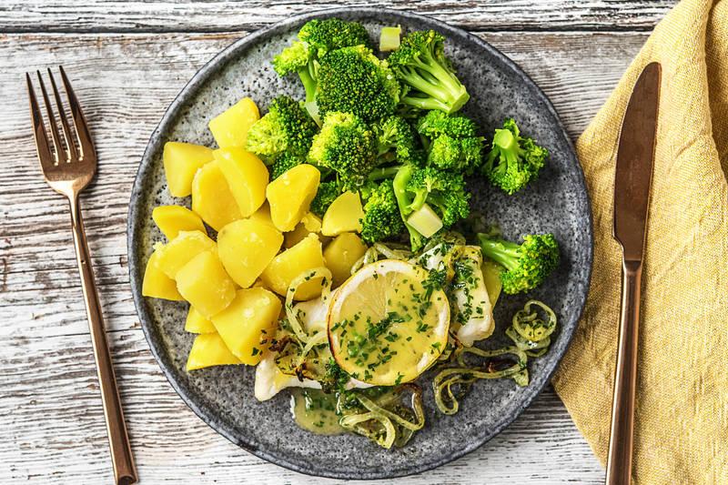 Églefin, oignons doux et sauce au beurre