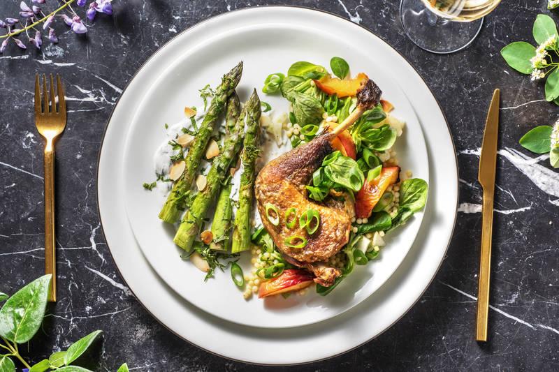Pintade et pointes d'asperge grillées