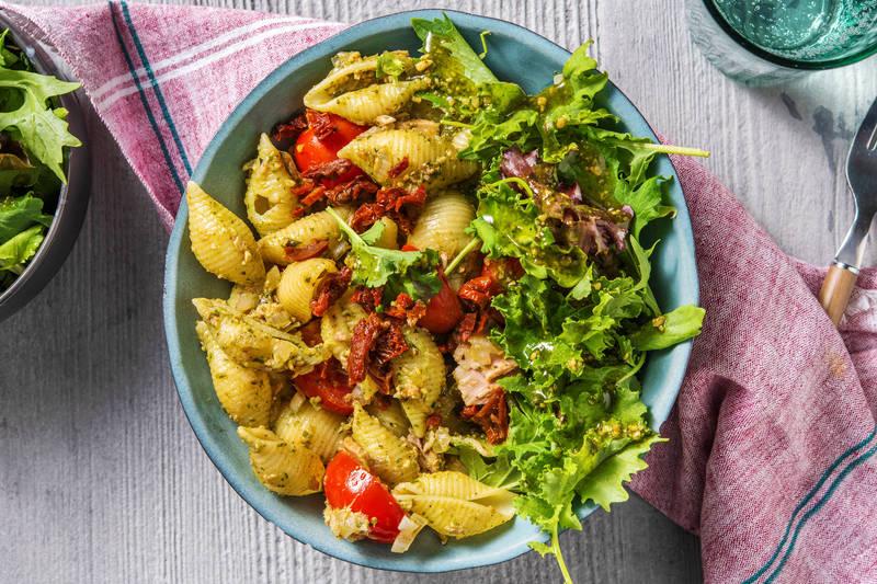 Conchiglie avec une sauce au pesto et au thon
