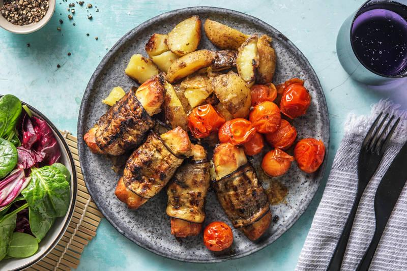 Roulades d’aubergine au halloumi et à la crème de basilic