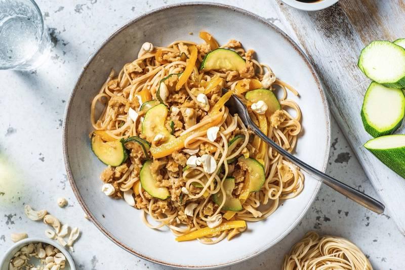 Wok de nouilles au poulet & noix de cajou