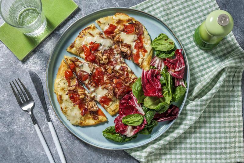 Pizza naan au bleu & tomates séchées