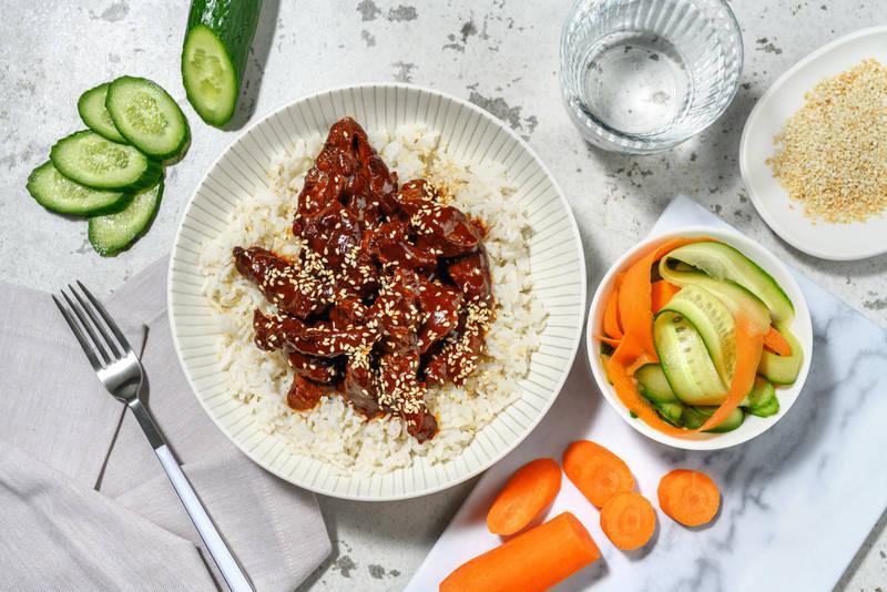 Poulet épicé à l'indonésienne façon rendang
