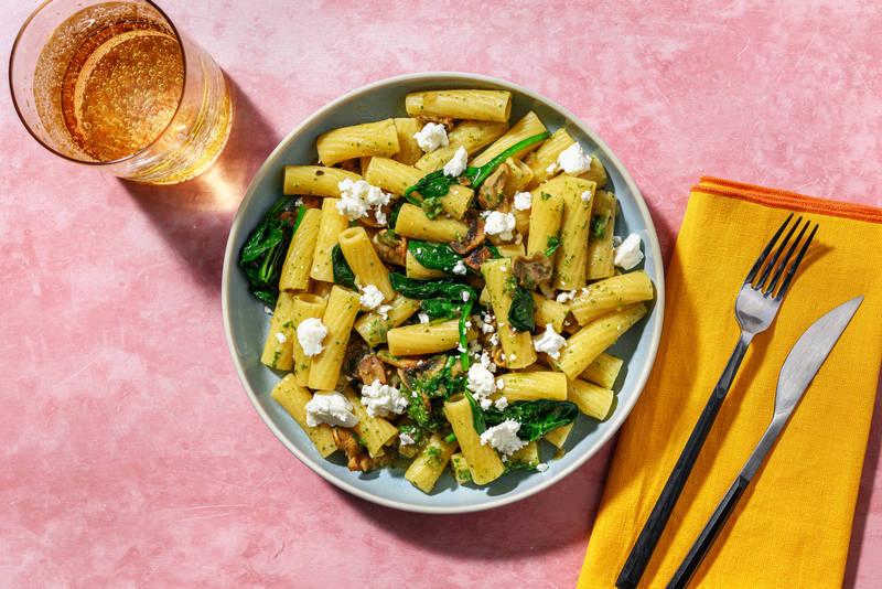 Rigatoni chèvre-épinards au pesto verde