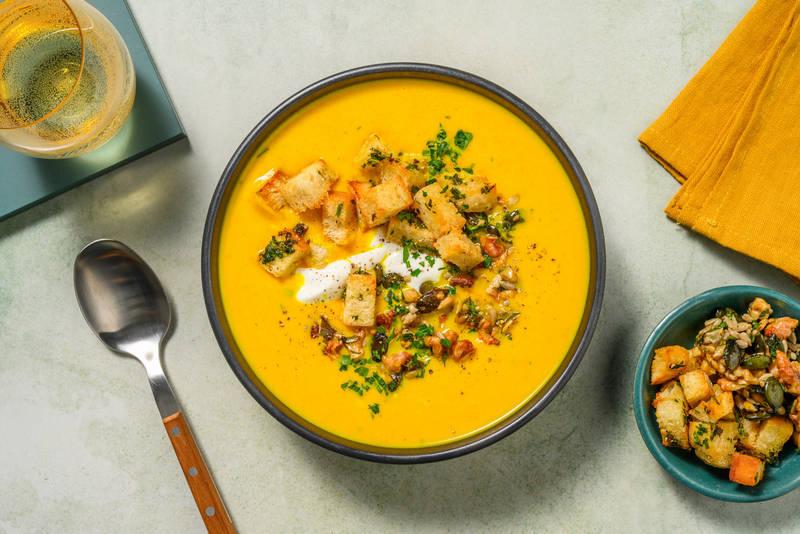 Velouté au potimarron, persil & granola maison