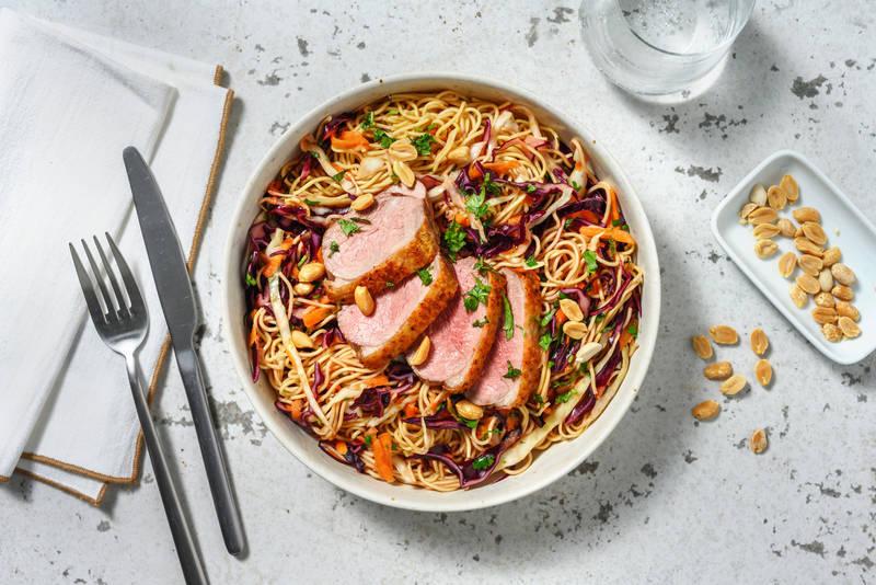 Salade de nouilles & canette à l'asiatique