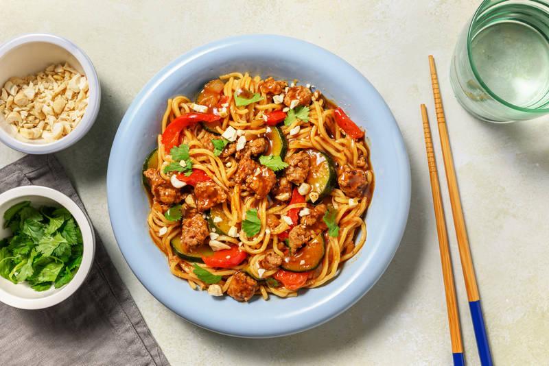 Wok de nouilles complètes au porc haché & cajous