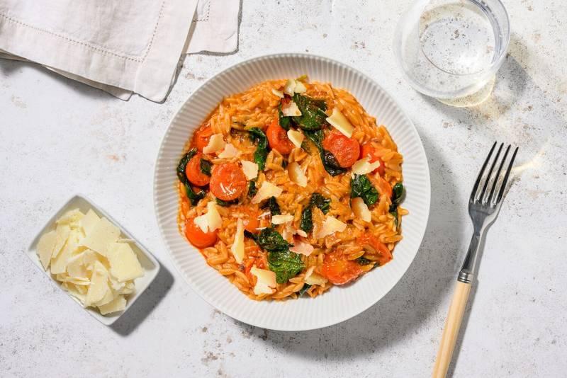 Orzo pilaf de tomates cerises, pesto & épinards