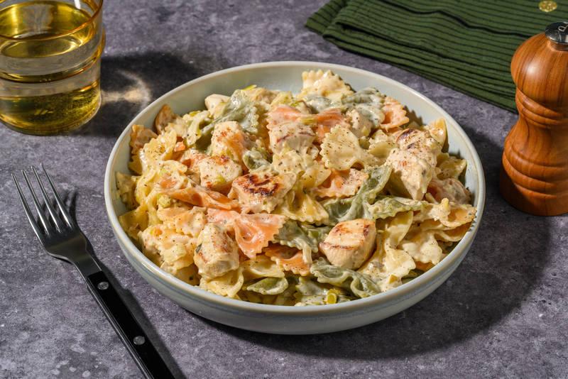 Farfalle tricolore crémeuses, poulet & poireau