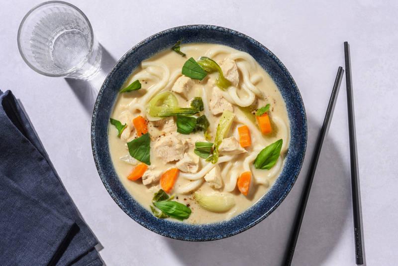 Udon au poulet épicé, pak choï & basilic thaï