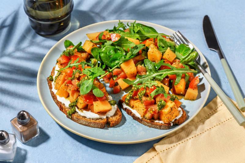 Bruschetta de melon, chèvre & tomate côtelée