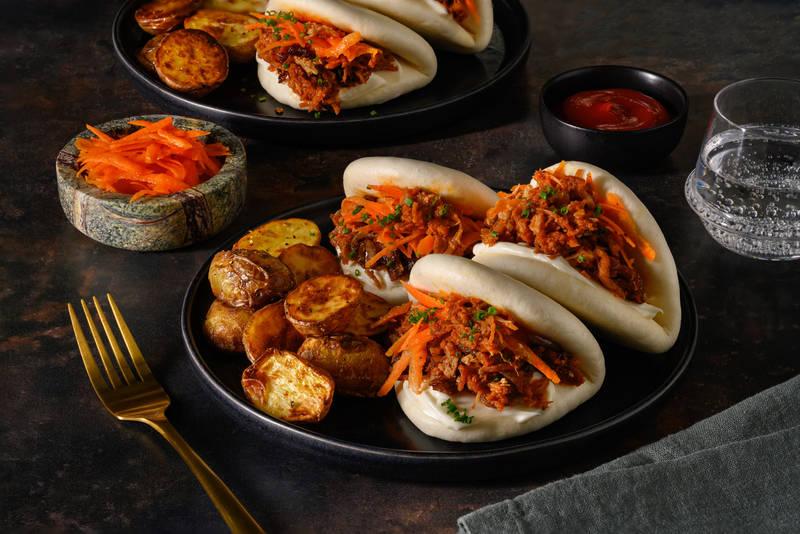 Bao pulled pork, sauce BBQ & grenailles rôties