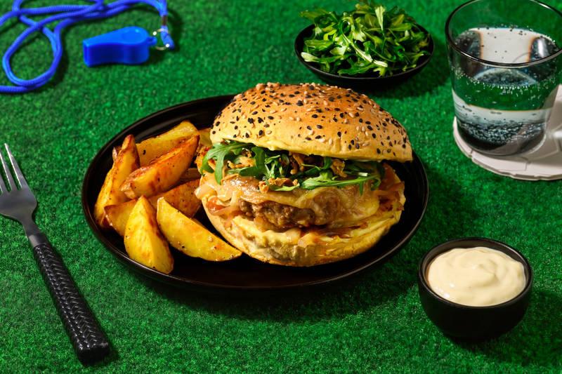 L'Arena Burger : cantal AOP & potatoes