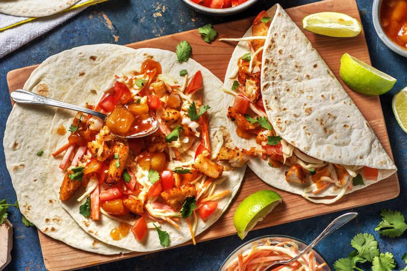 Wraps de poisson et chutney de mangue