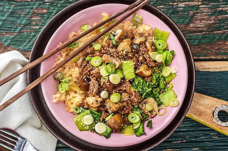 Steak haché à l’orientale et champignons blonds